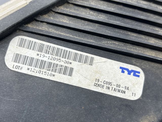 Туманка права 561941700 MARKET (OEM)
