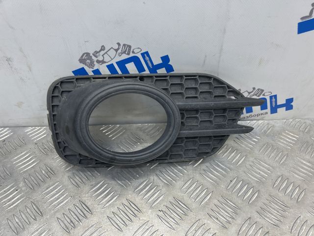 Заглушка ПТФ бампера переднього ліва 5N0853665G9B9 VAG