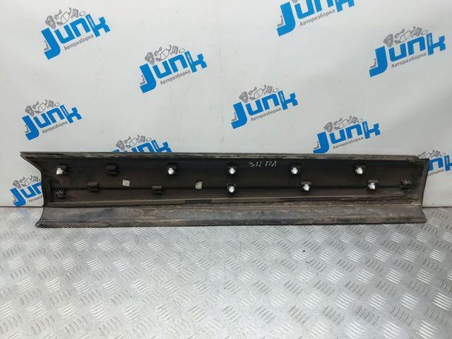 Молдинг передніх лівих дверей, нижній 5N0854939DUBN VAG
