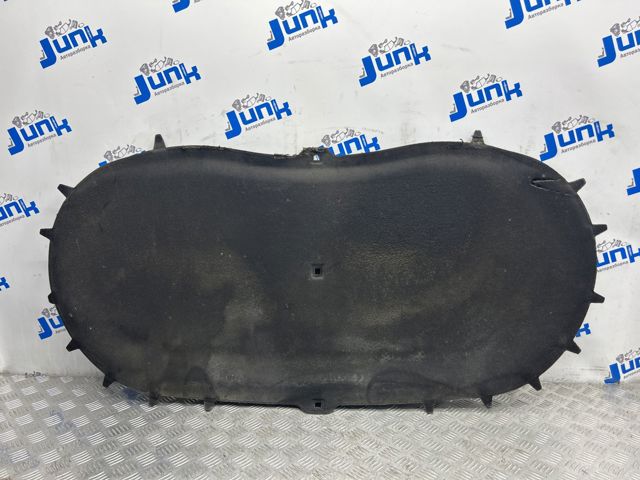 Шумоізоляція капота з повсті Фольксваген Тігуан 1