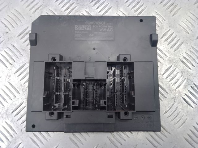 Комп'ютер бортовий 5Q0937085CJ VAG