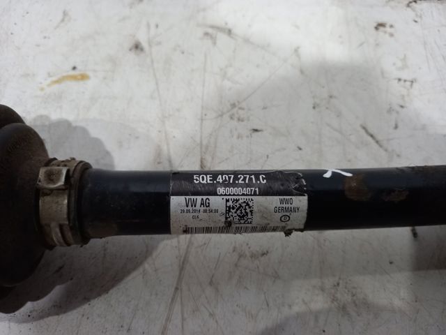 Привід передній лівий 5QE407271C VAG