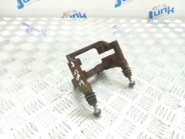 Скоба супорту заднього 5QM615425A VAG