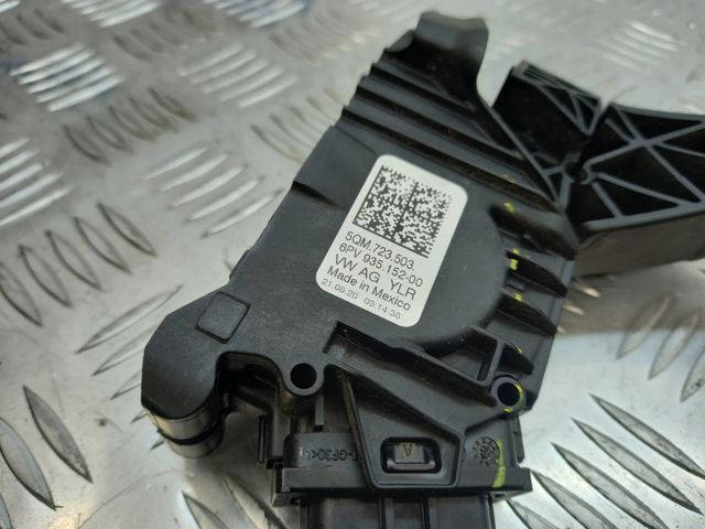 Педаль акселератора 5QM723503 VAG