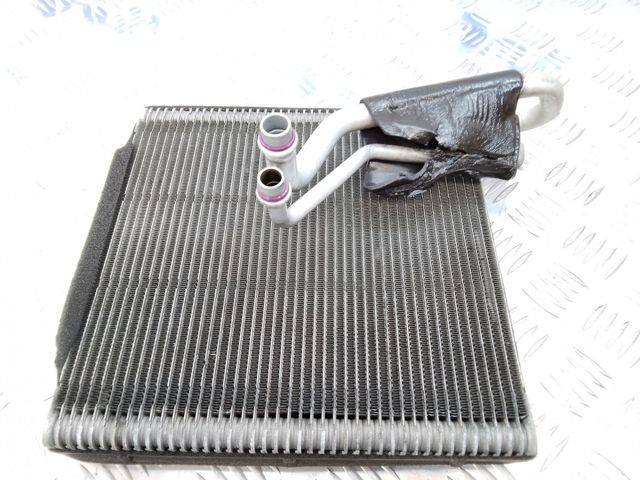 Охолоджувач повітря 5QM816103 VAG
