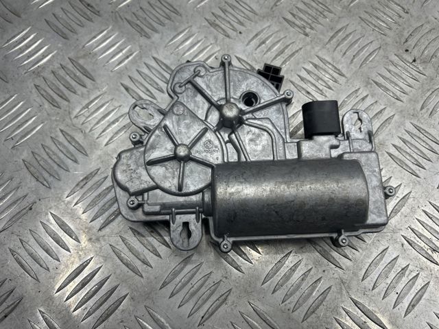 Мотор-привід відкр/закр. замка багажника/двері 3/5-ї 5TA827887C VAG