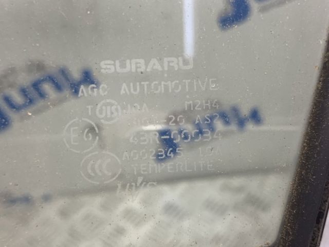 Куточок задніх лівих дверей 61012VA310 SUBARU