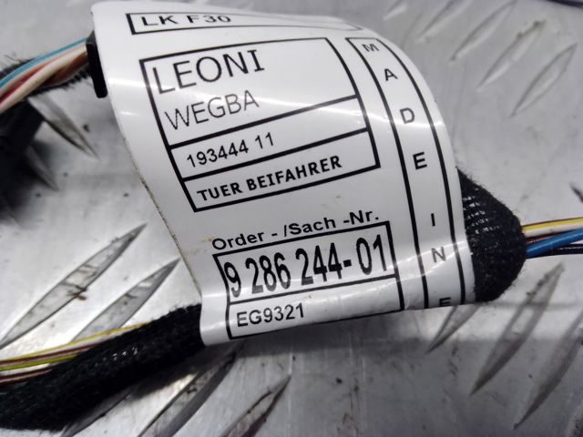 Джгут проводів передньої двері 61129286245 BMW
