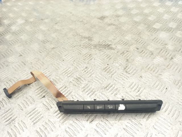 Блок кнопок центральної консолі 61319208218 BMW