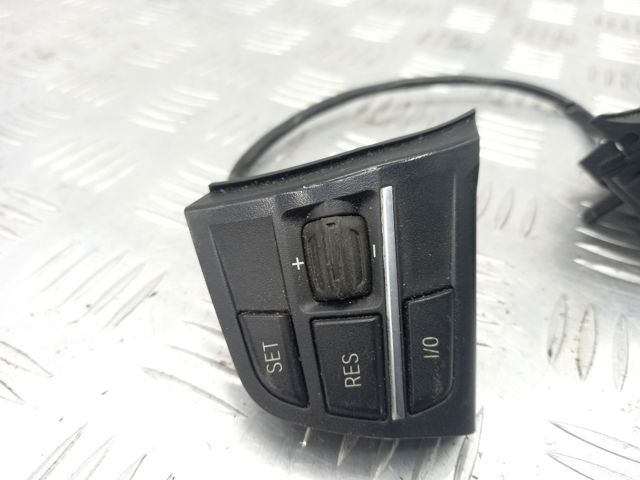 Блок кнопкових перемикачів кермового колеса 61319229484 BMW