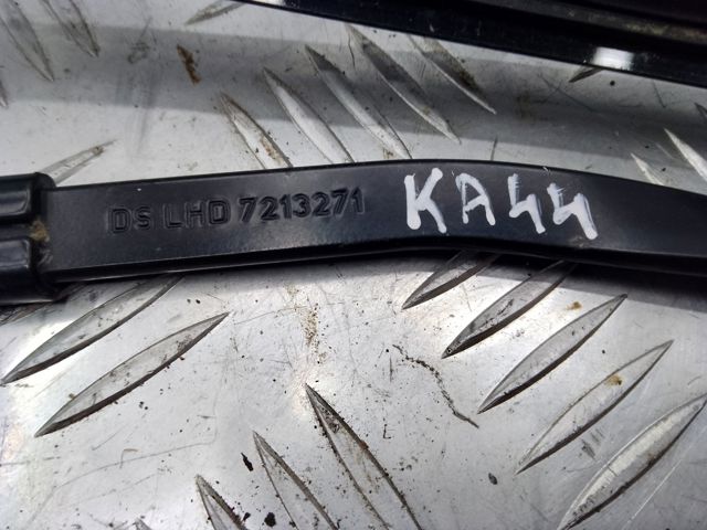 Важіль двірника 61617213271 BMW