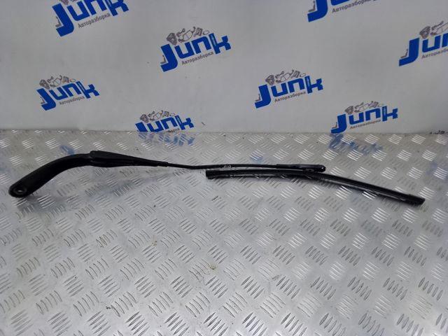 Важіль-поводок двірника лобового скла 61619465075 BMW