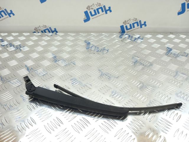 Важіль-поводок склоочисника заднього скла 61627206357 BMW