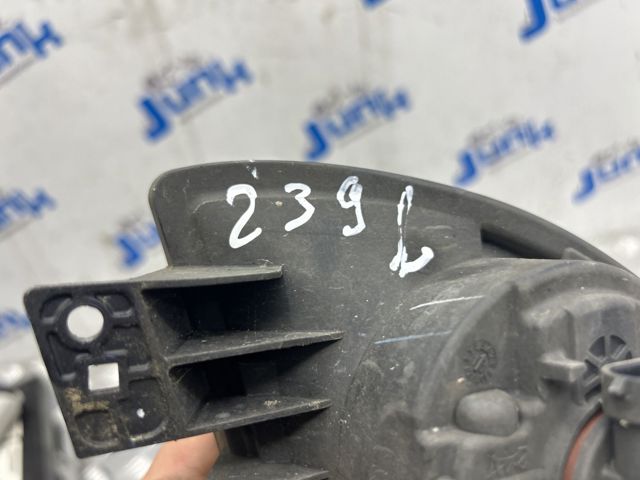 Ліва протитуманна фара 63177216887 BMW