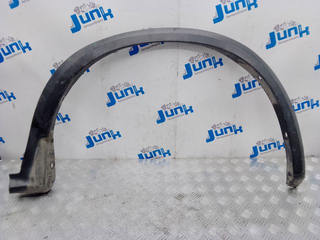 Розширювач/накладка арки переднього крила, правий 638605NA0A NISSAN