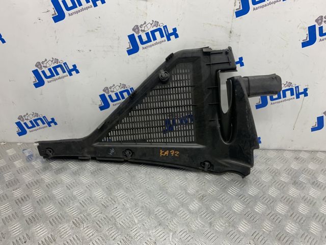 Водостік лобового скла, жабо 64316945583 BMW