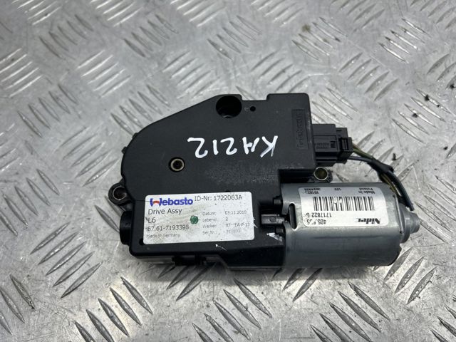 Двигун приводу люка 67617193398 BMW