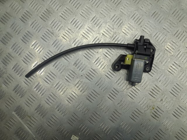 Двигун склопідіймача двері передньої, правої 67627046032 BMW