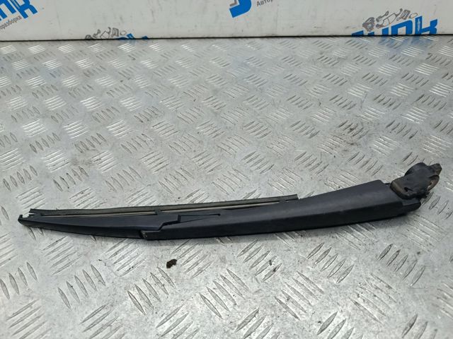 Важіль-поводок двірника заднього скла 68079868AA CHRYSLER
