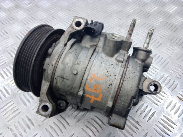 Компресор кондиціонера 68202994AA CHRYSLER