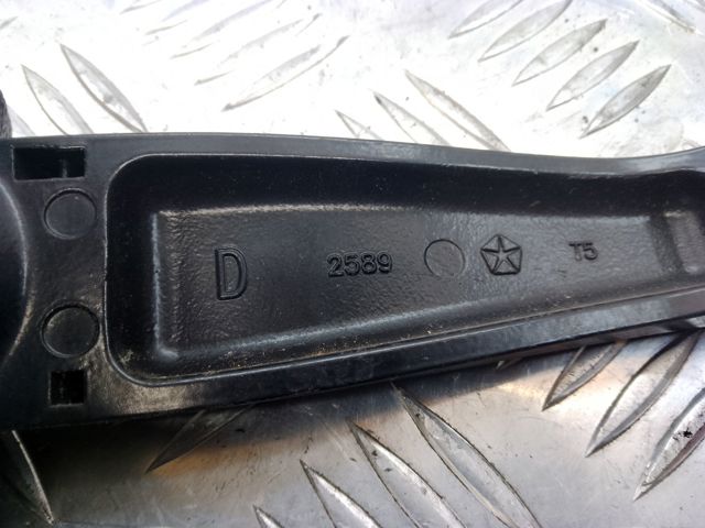 Повідок склоочисника 68301829AA CHRYSLER