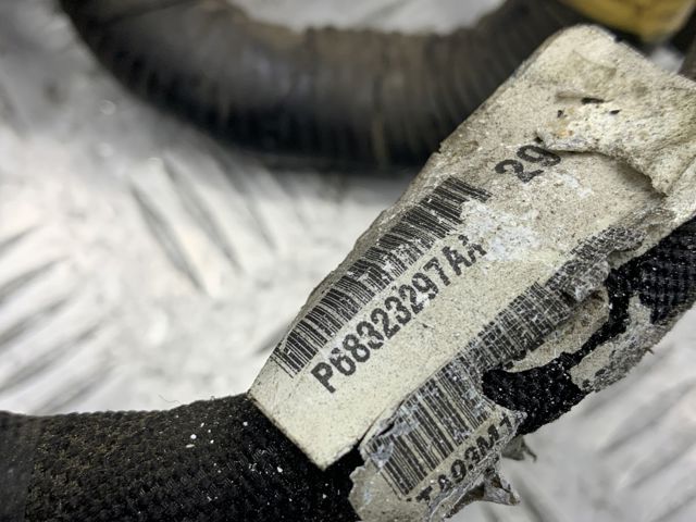 Електропроводка моторного віддсіка 68323297AA CHRYSLER