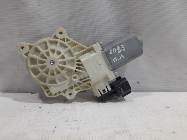 Двигун склопідіймача двері передньої, правої 6CPZ5423395D FORD