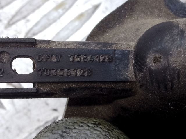 Шланг повітряний вентиляції картера 7584128 BMW