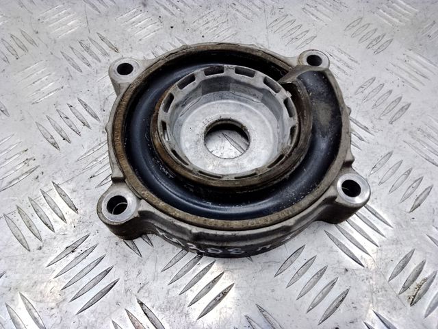 Кріплення переднього амортизатора 7L0412347A VAG