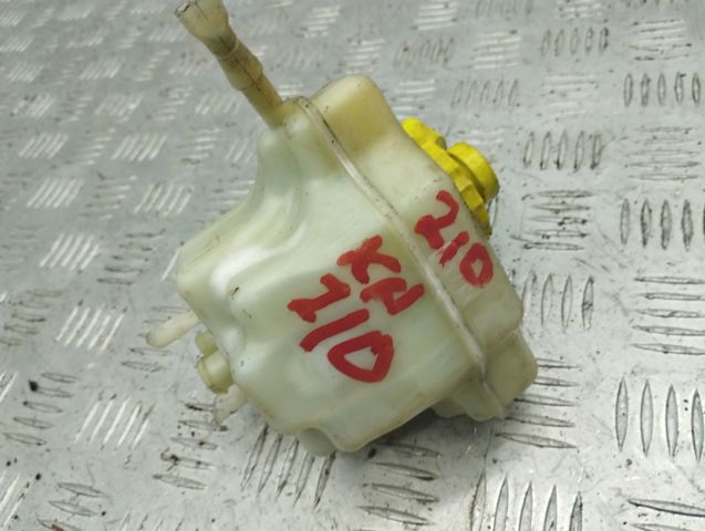 Бачок головного гальмівного циліндру 7L0611303 VAG