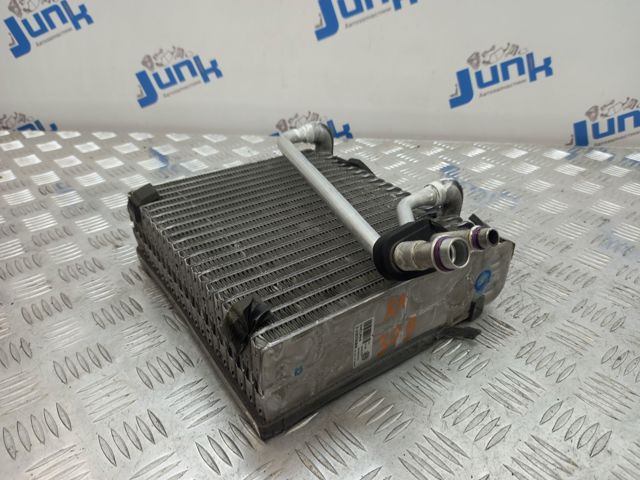 Салонний випарник 7L0819087AA VAG