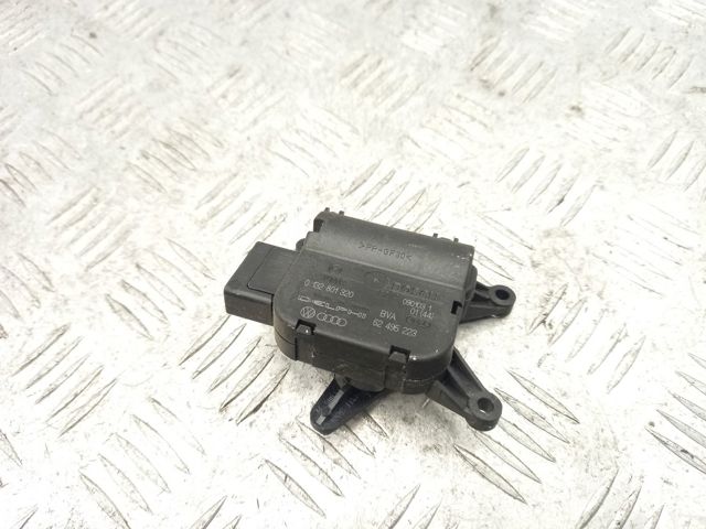 Двигун заслінки печі 7L0907511C VAG
