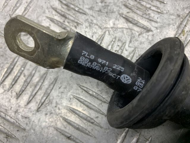 Клема акумулятора (АКБ) 7L0971225 VAG