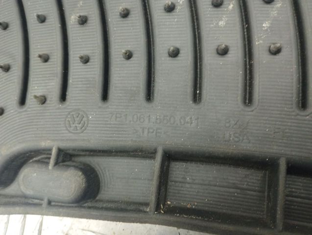 Килимки в салон передні 7L1061501041 VAG