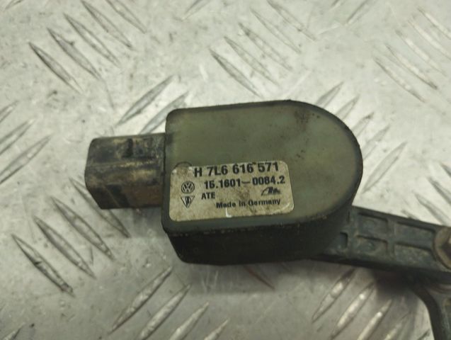 Регулятор положення кузова задньої підвіски 7L6616571 VAG