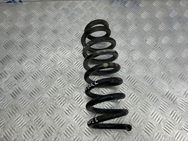 Пружина передньої підвіски 7L8411105AQ VAG