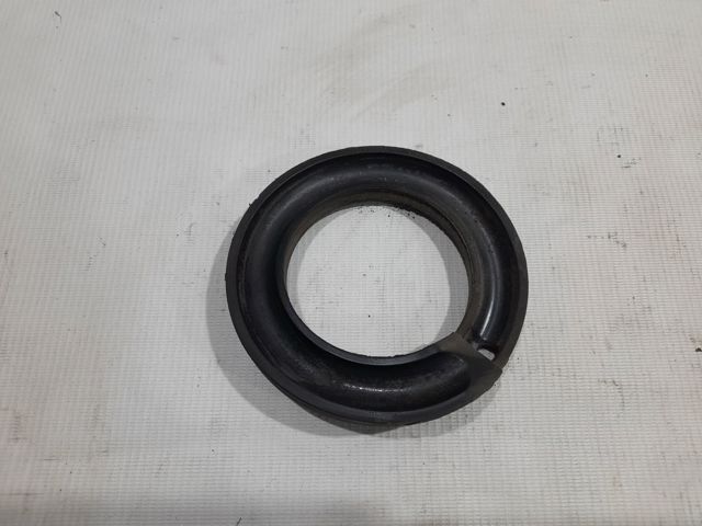 Проставка (гумове кільце) пружини задньої, нижня 7P0411189A PORSCHE