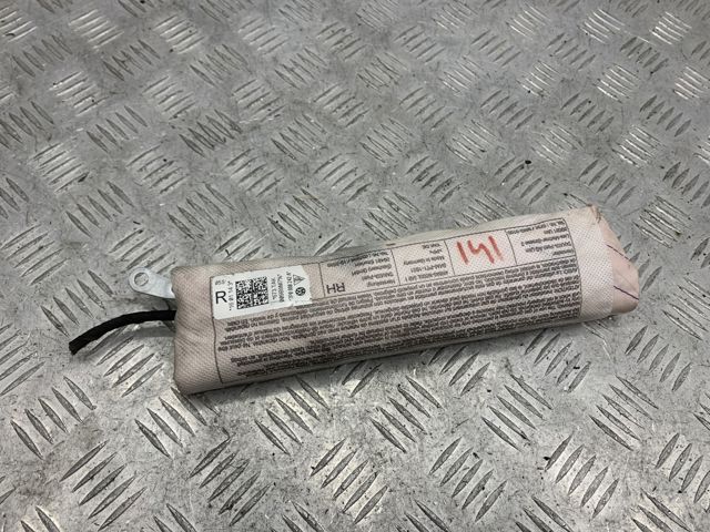 Подушка безпеки AIRBAG спинки сидіння, правого 7P0880242A VAG