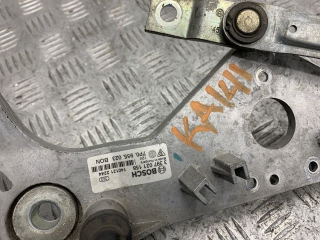 Трапеція щіток лобового скла 7P0955023 PORSCHE