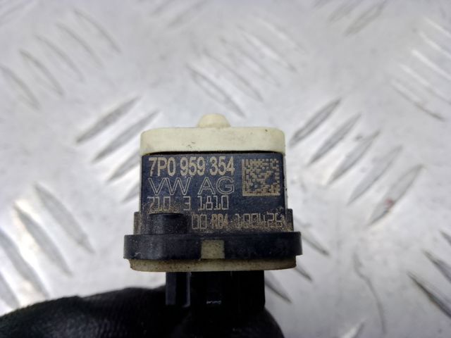 Датчик Ейрбег передній 7P0959354 PORSCHE