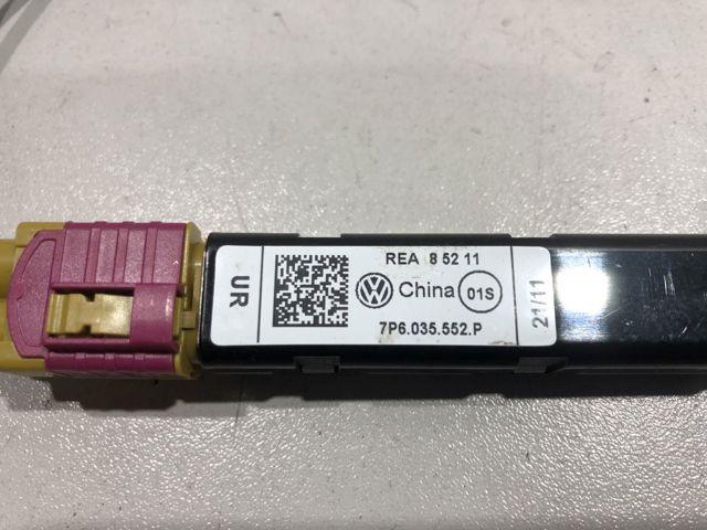 Підсилювач сигналу антени 7P6035552P VAG