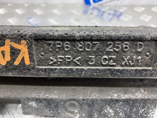 Наповнювач бампера заднього 7P6807256D VAG