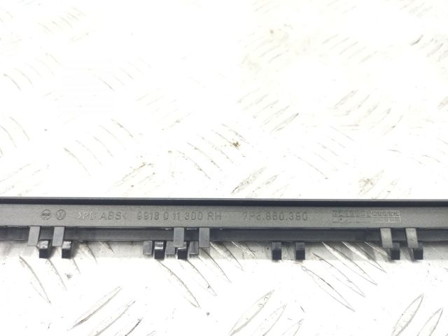 7P686038082V VAG