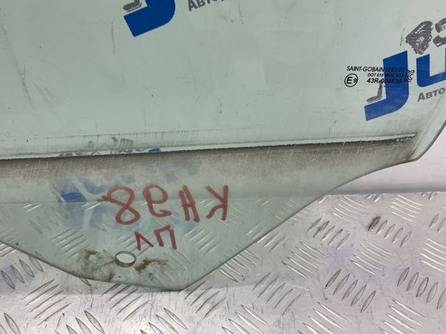 Скло водійських дверей 803135NA0A NISSAN