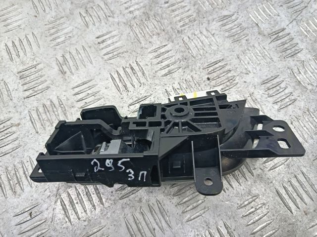 Ручка дверей в зборі 806705NA0A NISSAN