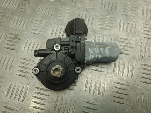 Двигун склопідіймача двері передньої, правої 807303KG0A NISSAN
