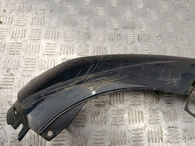 Губа переднього бампера 80A807061AGRU VAG