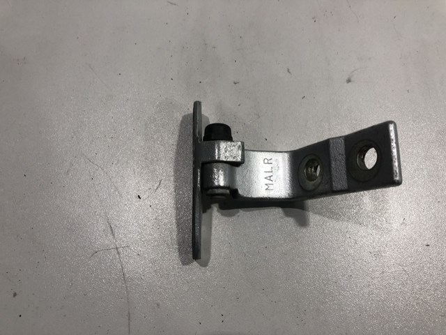 Петля задніх дверей, правих 824204GA0A NISSAN