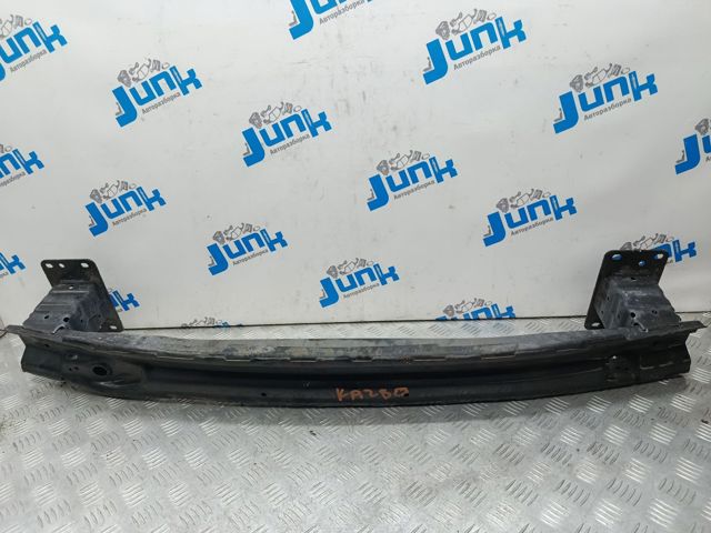 Швелер бампера Audi Q3