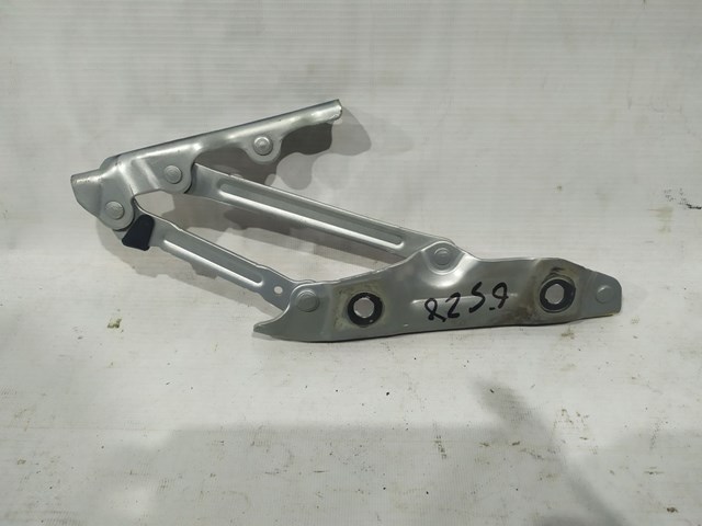 Завіса кришки багажника 844011MA0A NISSAN